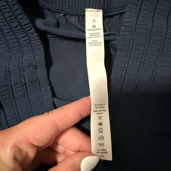 Lululemon Athletica Dark Blue Textured Pants Sz 6 - Picture 2 of 2